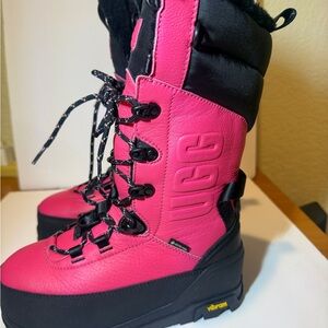UGG SHASTA TALL EXTREME WATERPROOF Gortex Size 4W Boots - Pink Glow